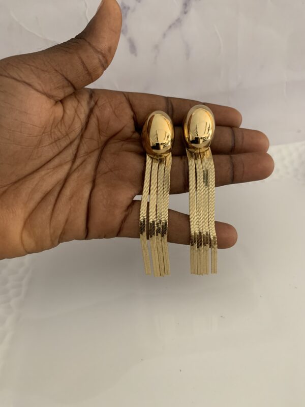 FLAMBOYANT DROP EARRING