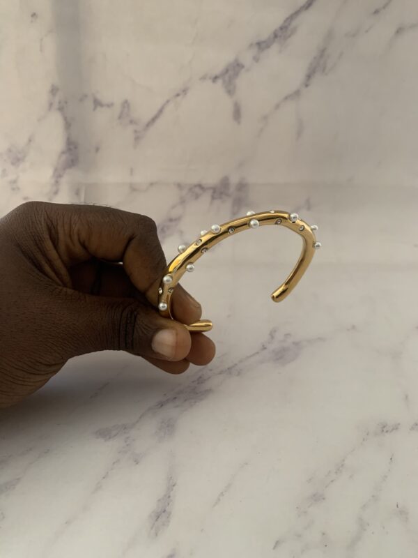PEARLED BANGLE
