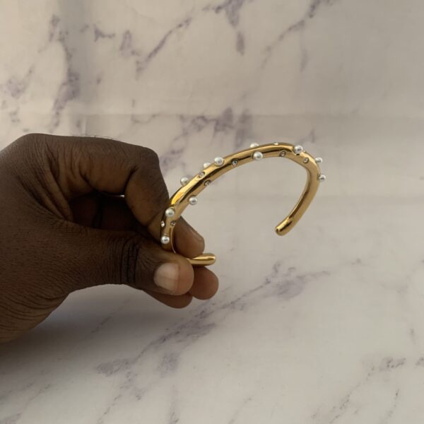 PEARLED BANGLE