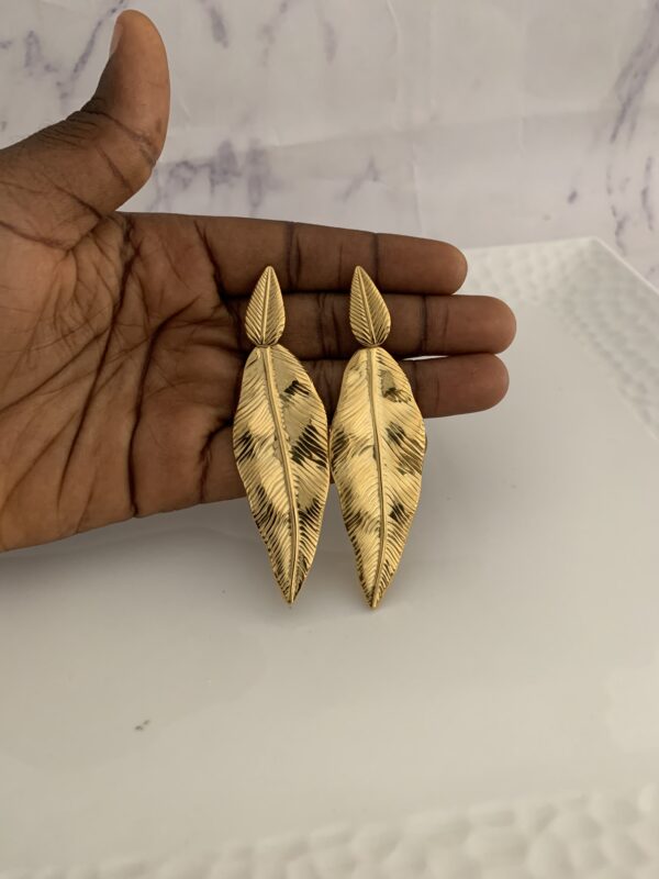 DROP LEAF EARRINGS