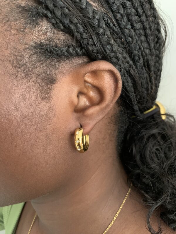 GALAXY HUGGIE EARRING - Image 2