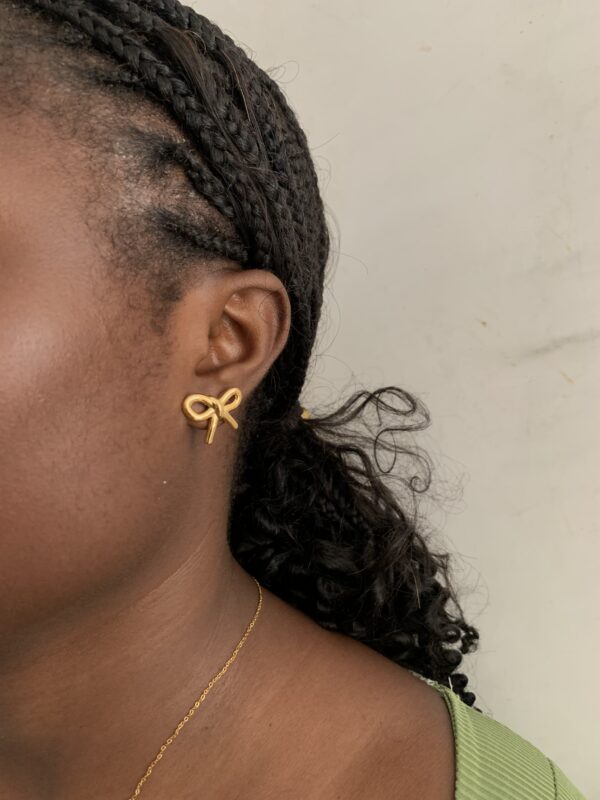 BOW STUD EARRING - Image 2