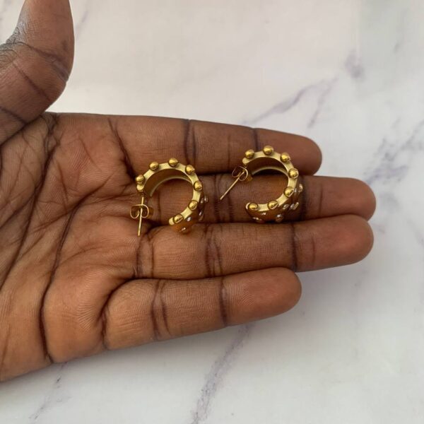IKOYI STONE EARRING