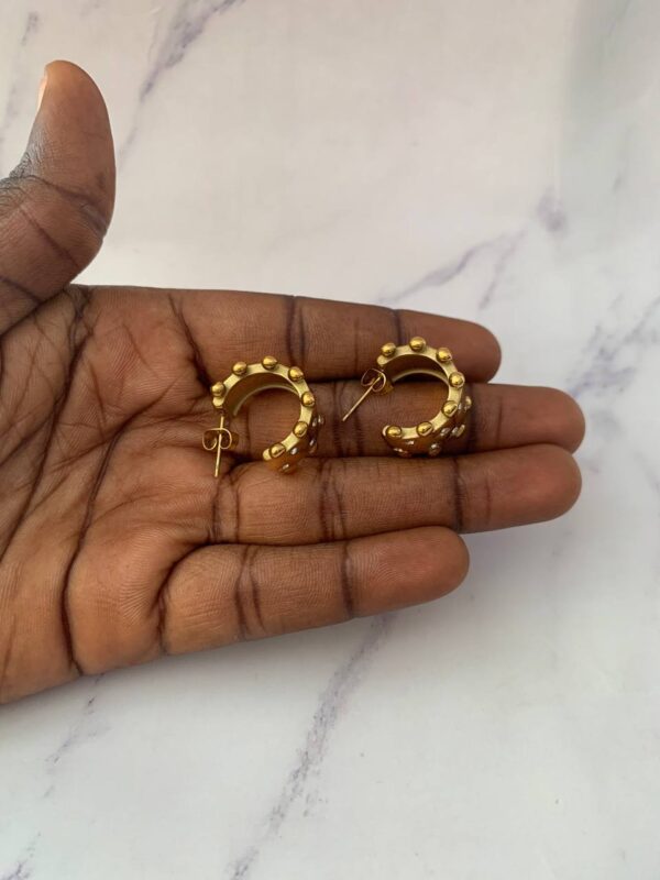 IKOYI STONE EARRING