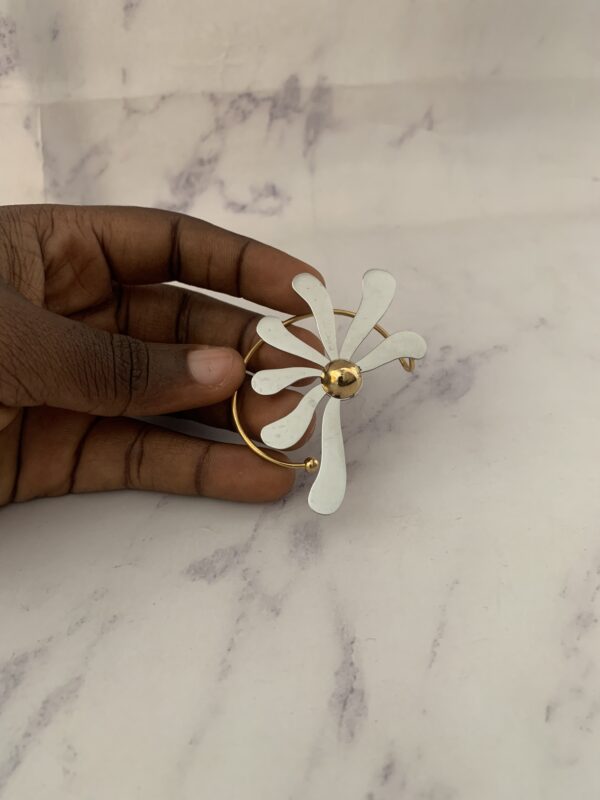 FAN EAR CUFF