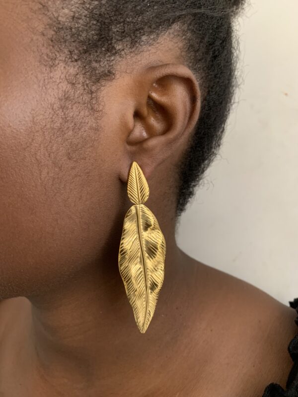 DROP LEAF EARRINGS - Image 2