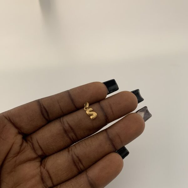 INITIAL S PENDANT