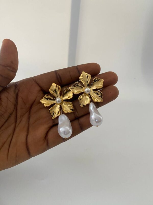 FIG TREE EARRING