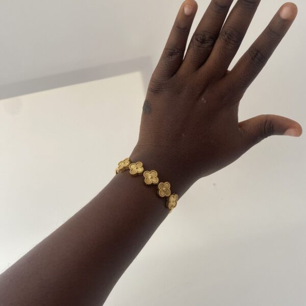 CLOVE CUFF GOLD BANGLE