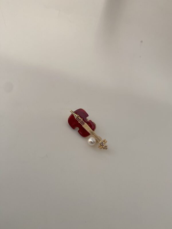 GUITER BROOCH - Image 2