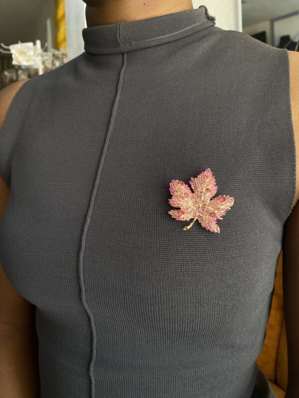 ROSE MAPPLE PINK BROOCH