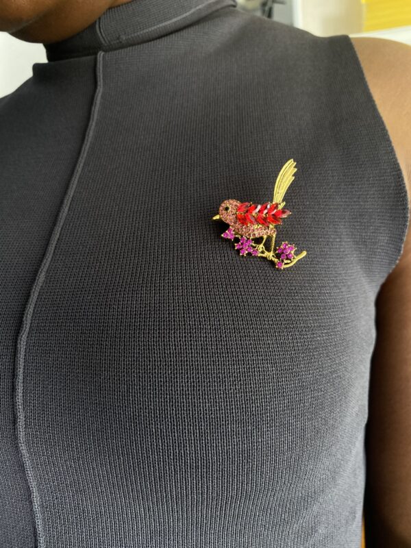 PARROT PINK BROOCH