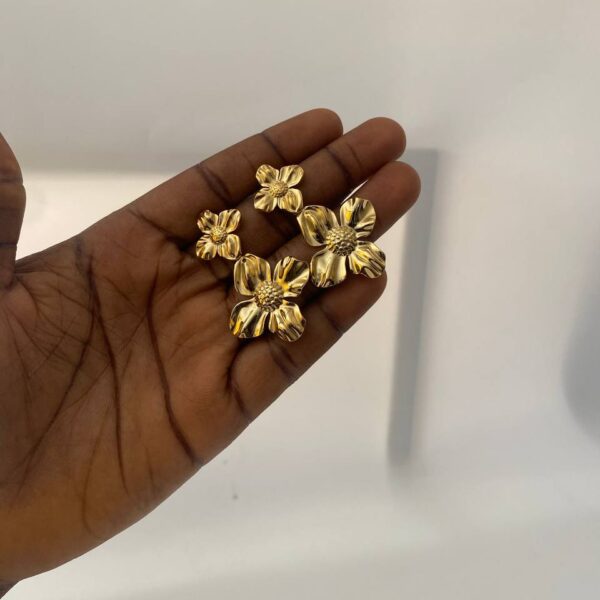 2PETAL DROP EARRING