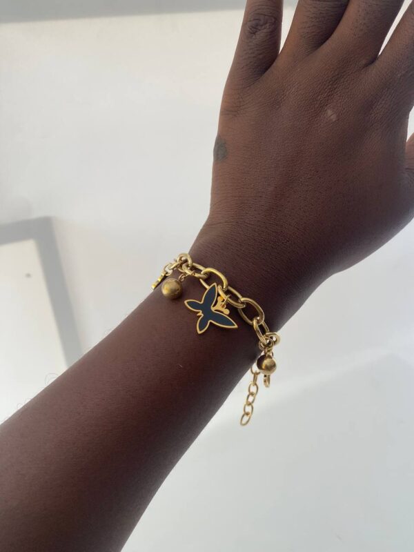 BLACK BUTT BRACELET