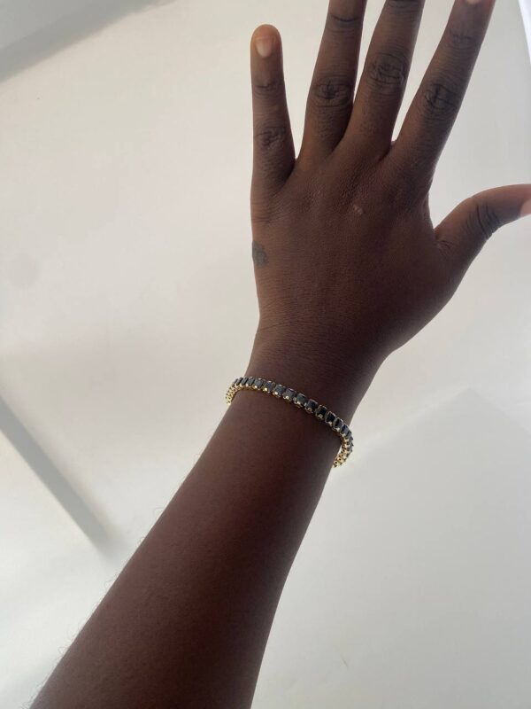 BLACK ROUND TENNIS BRACELET