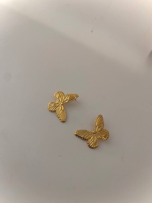 BUTTERFLY EARRING