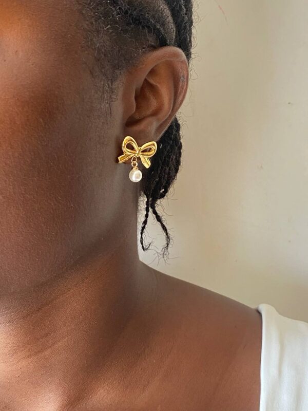 BOW2 PEARL EARRING - Image 2