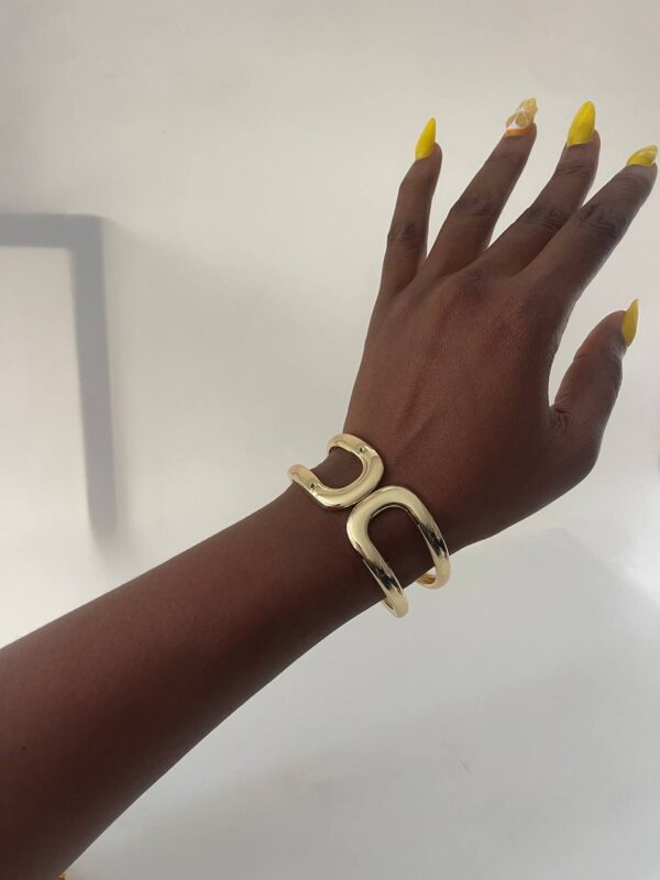 CHUNKY MENGE BANGLE