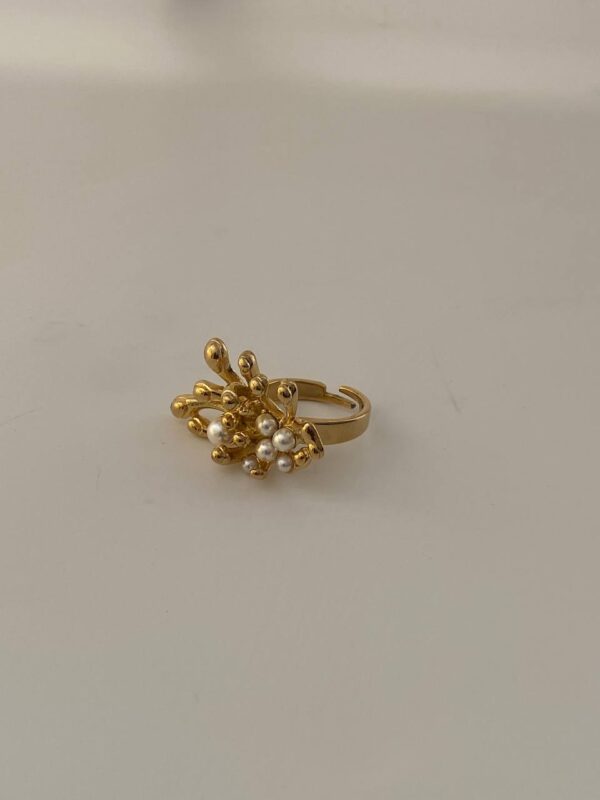 CLUSTER PEARL RING SIZE 10 - Image 2