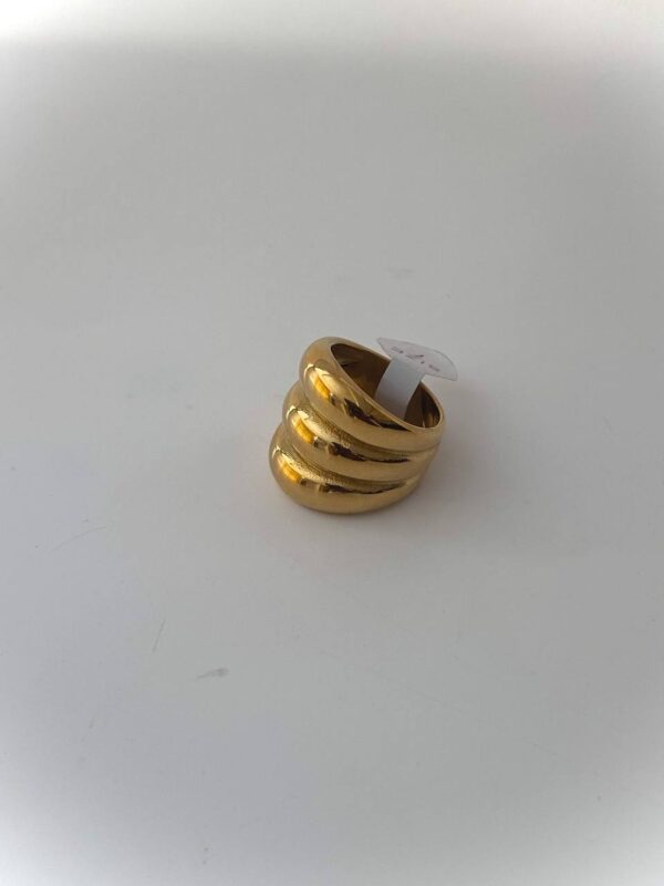 GBEMI BIG RING SIZE 9 - Image 2