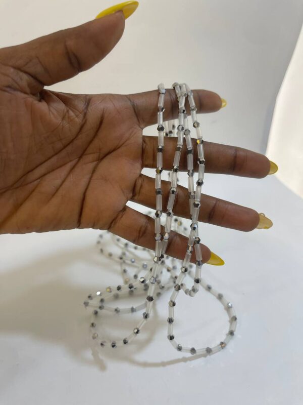 WHITE ND BLACK SARAFINA WAISTBEAD