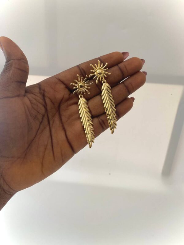 SUN BEAN EARRING