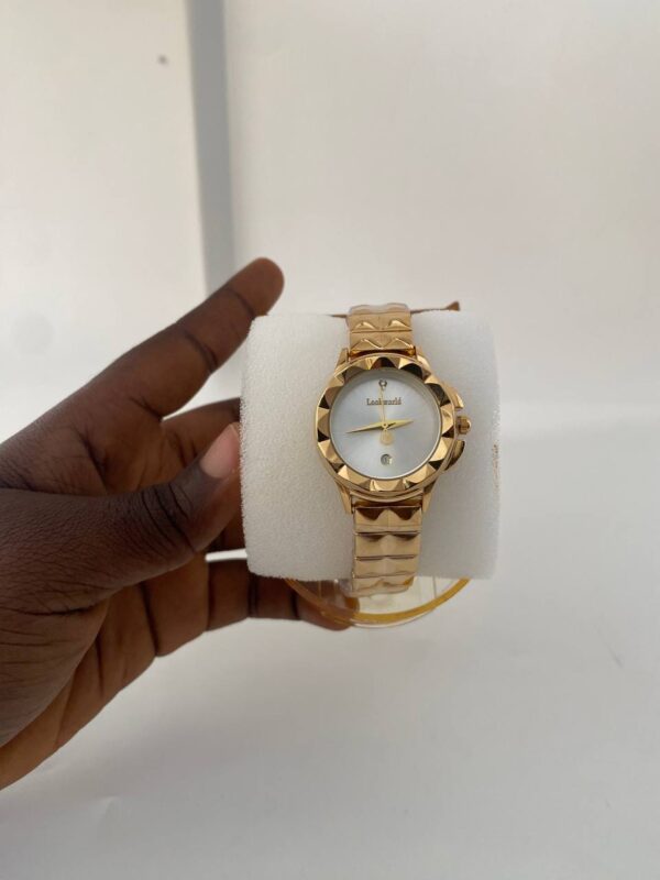 WATCH 109