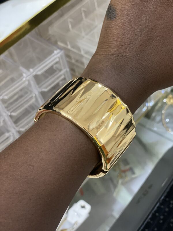 CHUNKY OWAMBE BANGLE