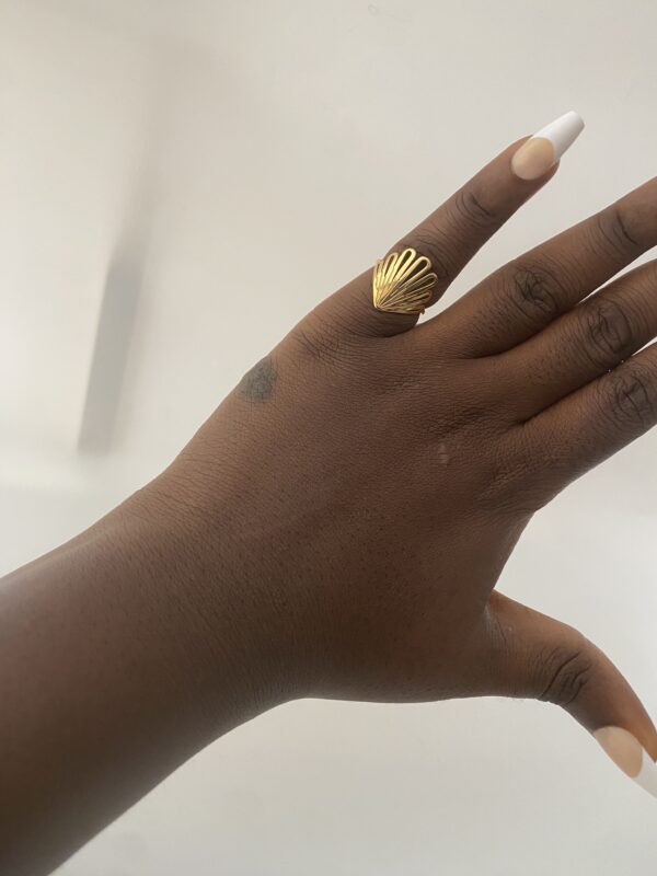 PEACOCK RING 7