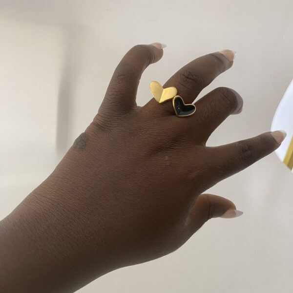BLACK AND GOLD HEART RING 7
