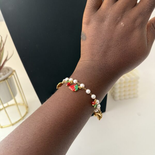 BERRY BRACELET