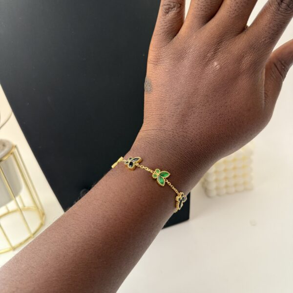 BLACK GREEN BEE BRACLET