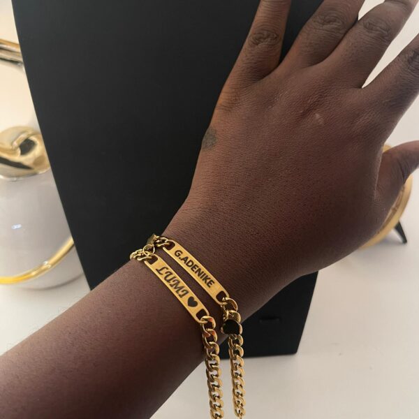 ENGRAVE GOLD HEART CHARM BRACELET