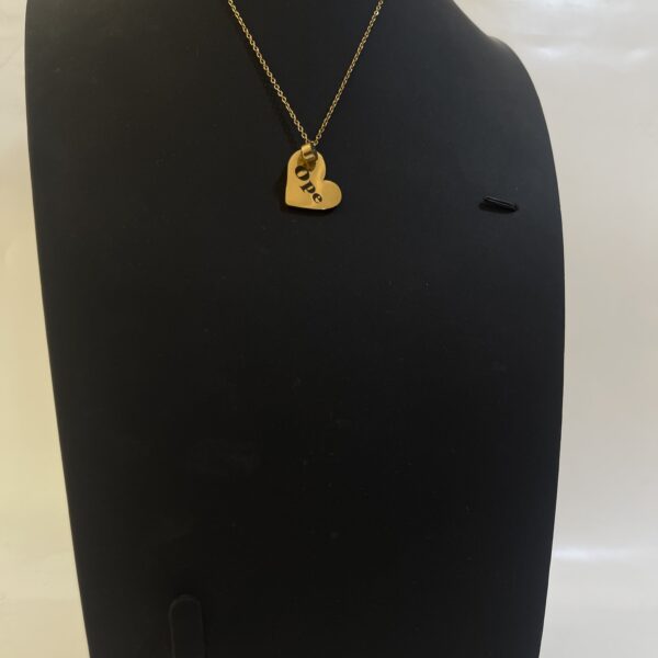 FROSTED ENGRAVE HEART NECKLACE