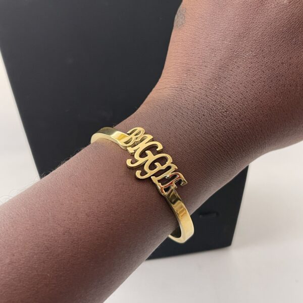CUFF BANGLE