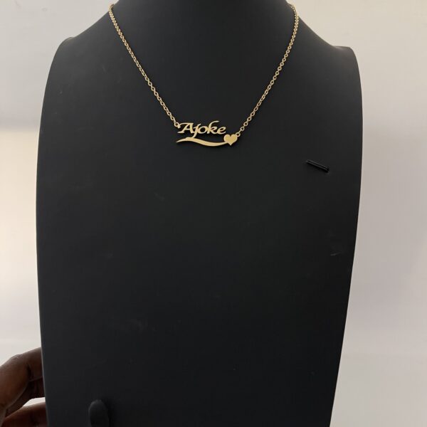 TINY NECKLACE