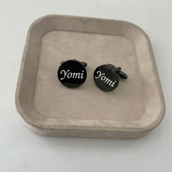 ENGRAVE ROUND BLACK CUFFLINKS